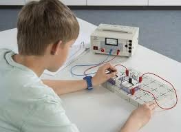 Elektrische ladingen en velden